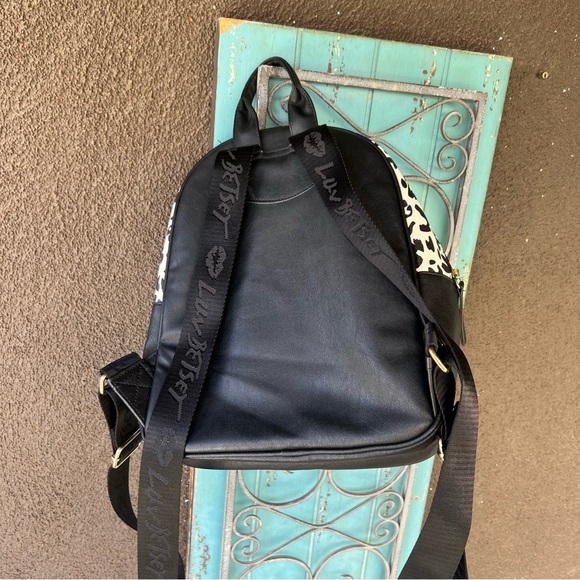 "Luv Betsey" Betsey Johnson Black Cat Mini Backpack Faux Leather Striped Lining - Picture 7 of 11